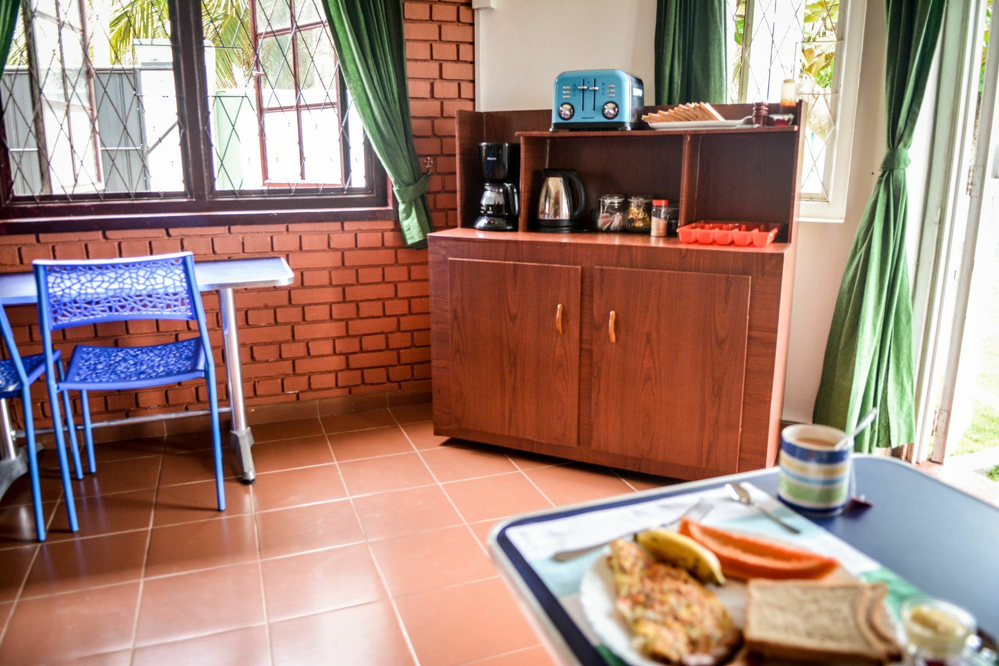 Explore Hostels Negombo Kochchikade Esterno foto